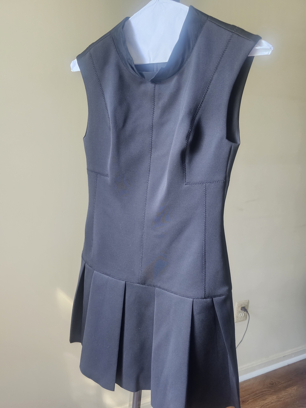 Rebecca Taylor Black Sleeveless Pleated-Hem Mini Dress, Size 2